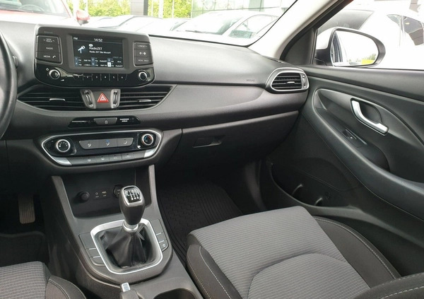 Hyundai I30 cena 38800 przebieg: 169980, rok produkcji 2017 z Swarzędz małe 326